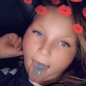 Meet your Posher, Monica